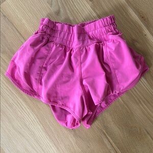 Lululemon Hotty Hot Shorts 2.5”